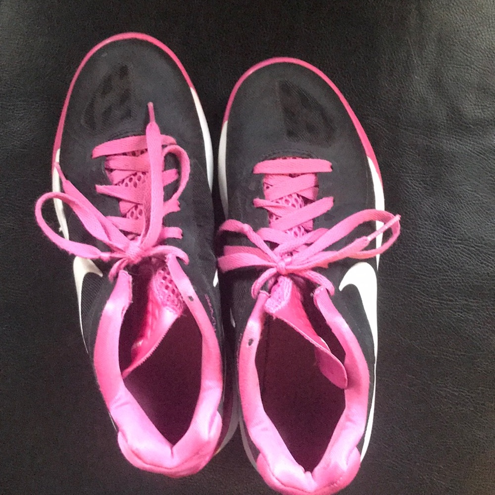 Pink Nike Tennis Shoes